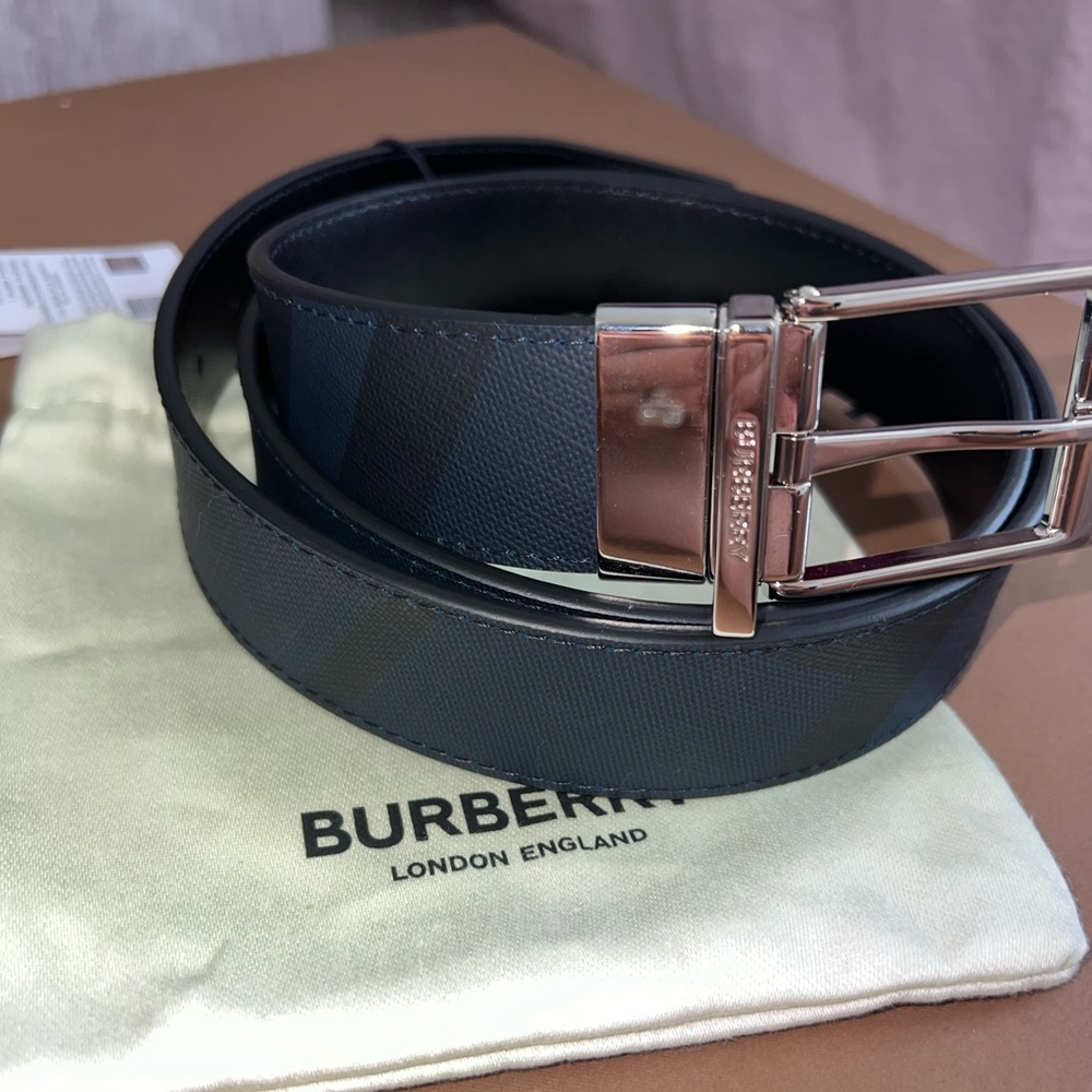 Men’s Burberry belt